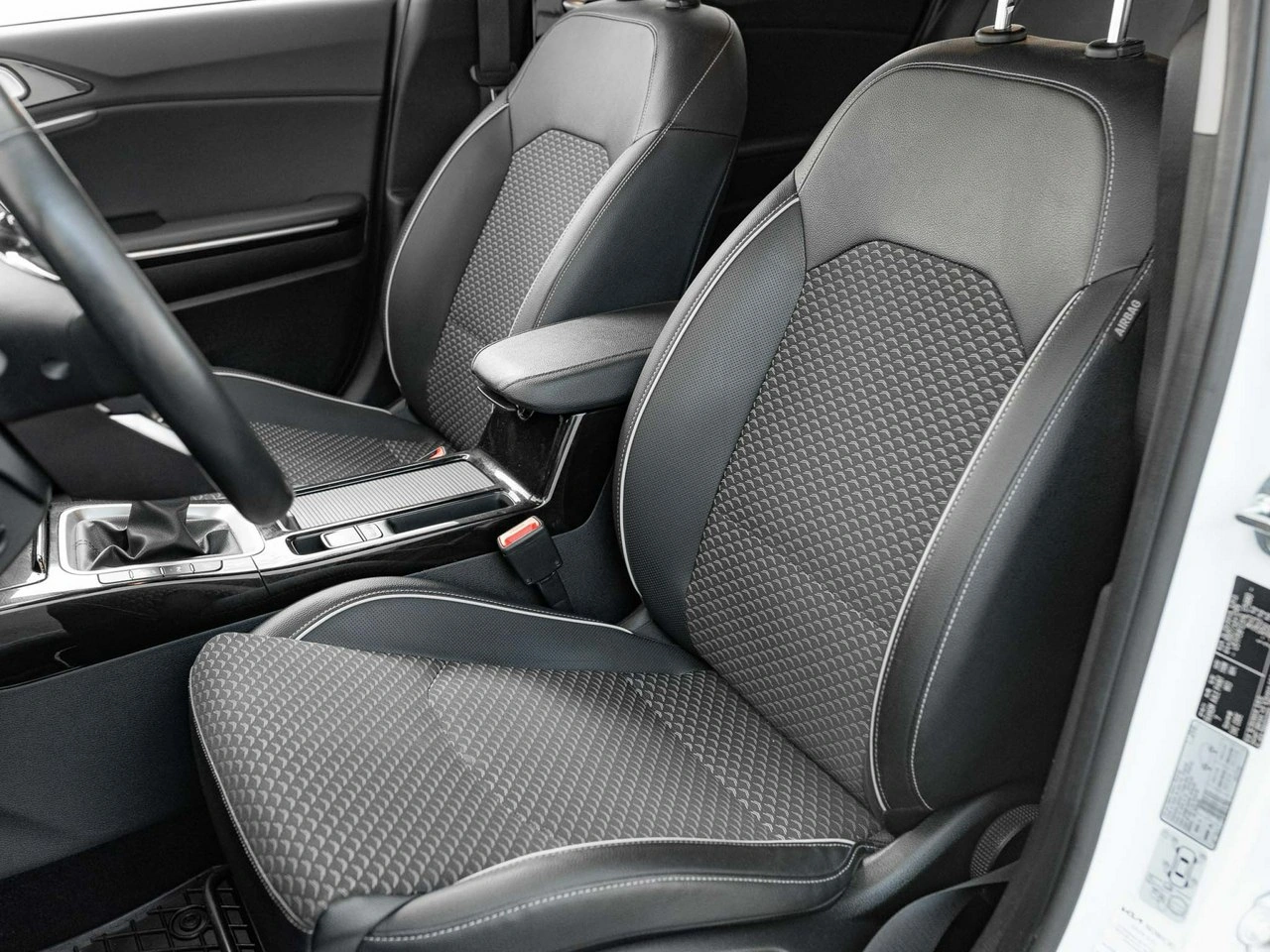 Kia Ceed - Zdjęcie 10