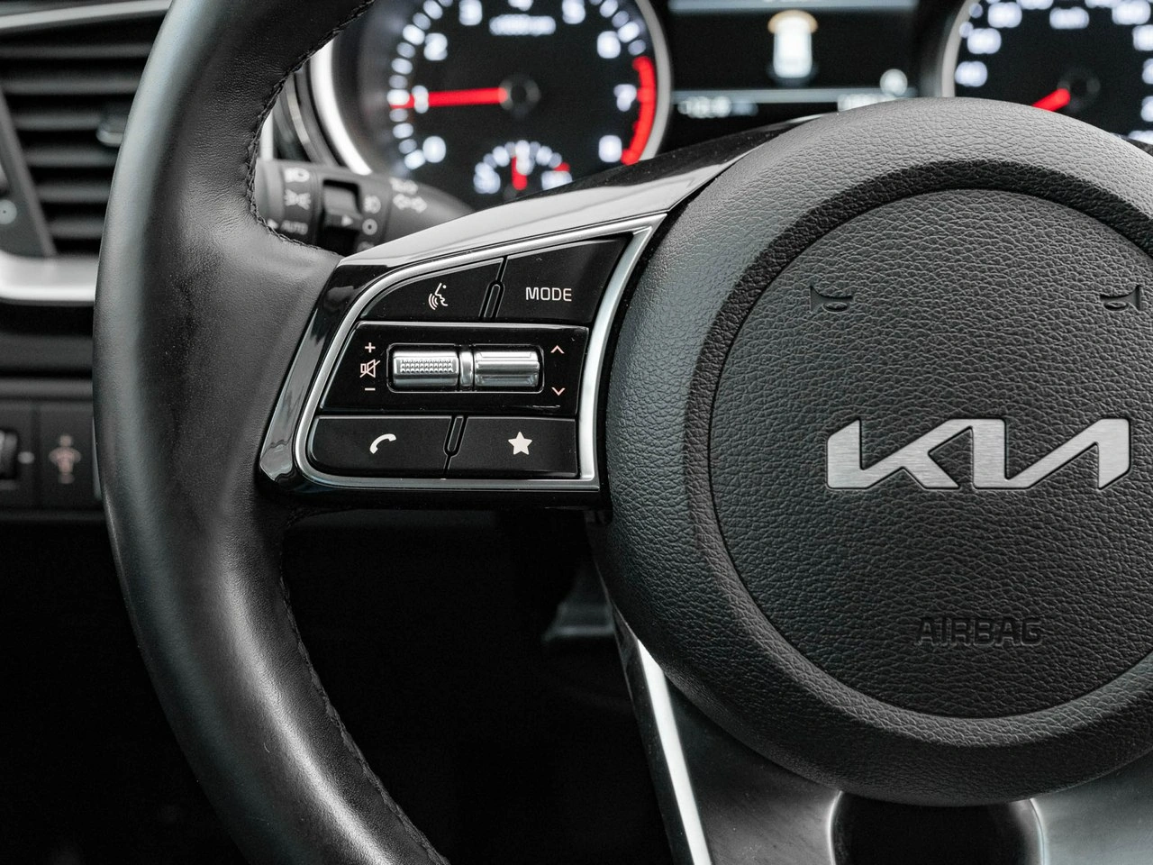 Kia Ceed - Zdjęcie 12