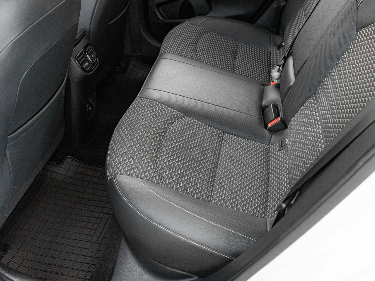 Kia Ceed - Zdjęcie 22