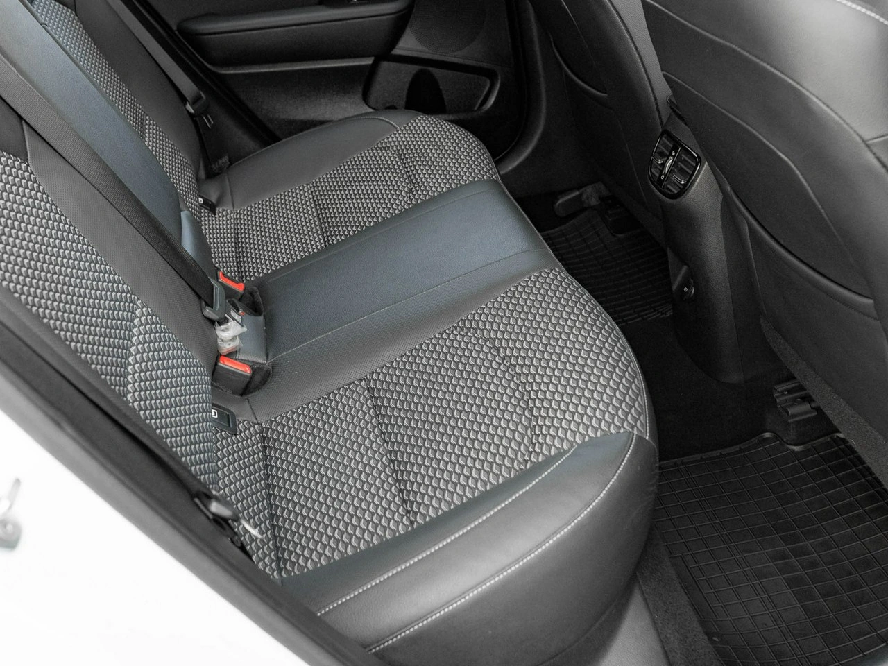 Kia Ceed - Zdjęcie 25