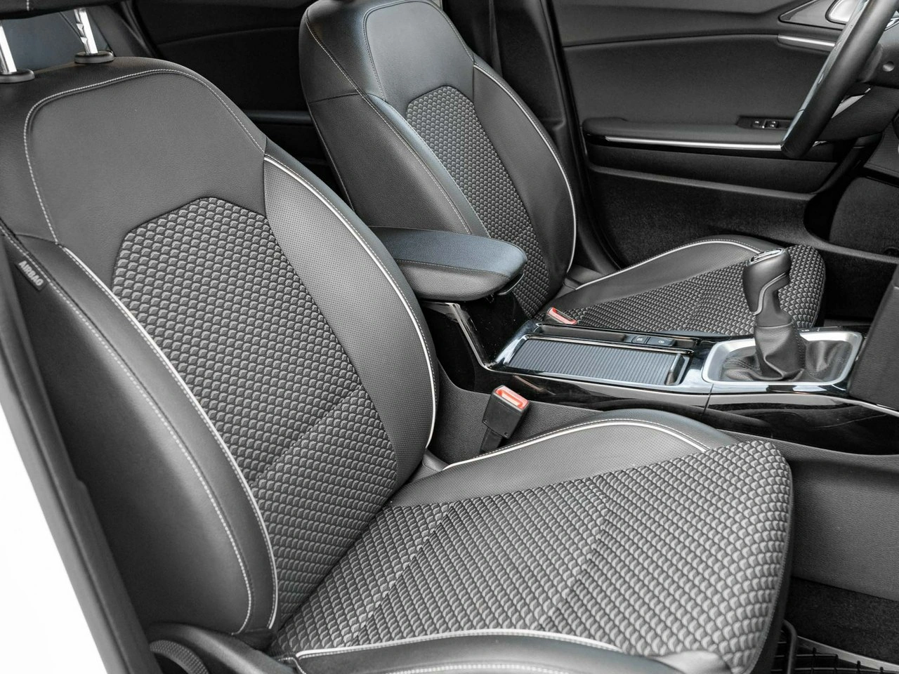 Kia Ceed - Zdjęcie 26