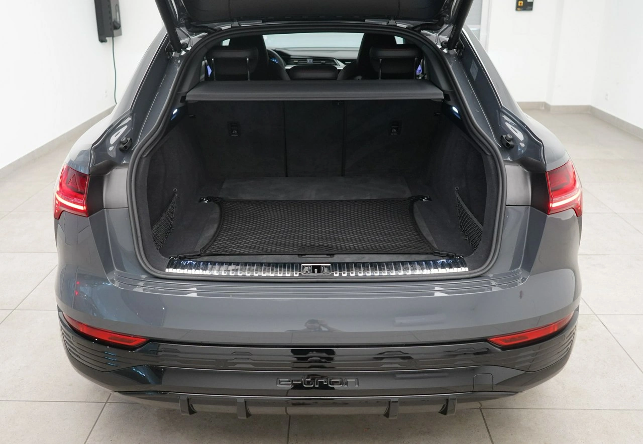 Audi SQ8 e-tron - Zdjęcie 10