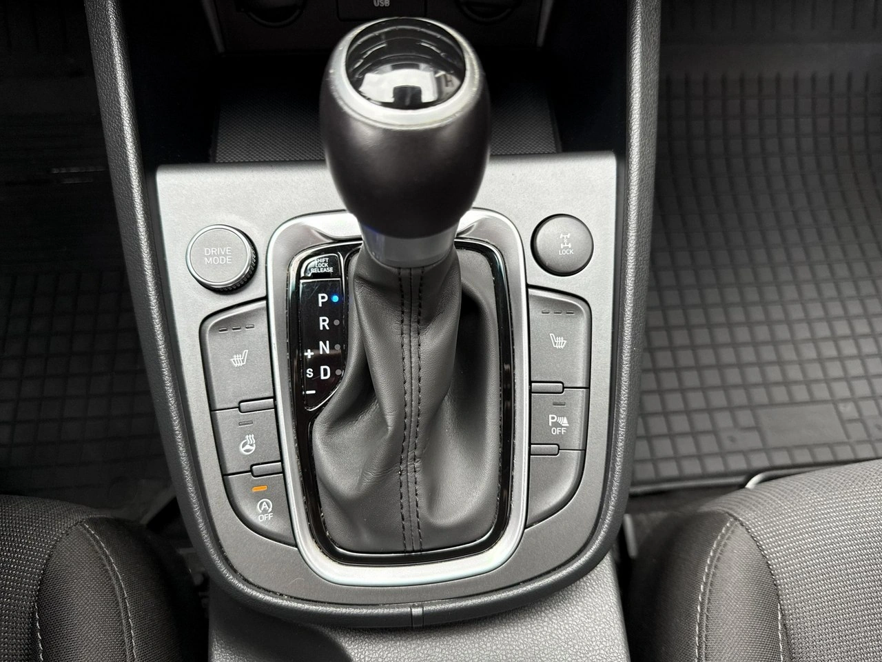 Hyundai Kona - Zdjęcie 16