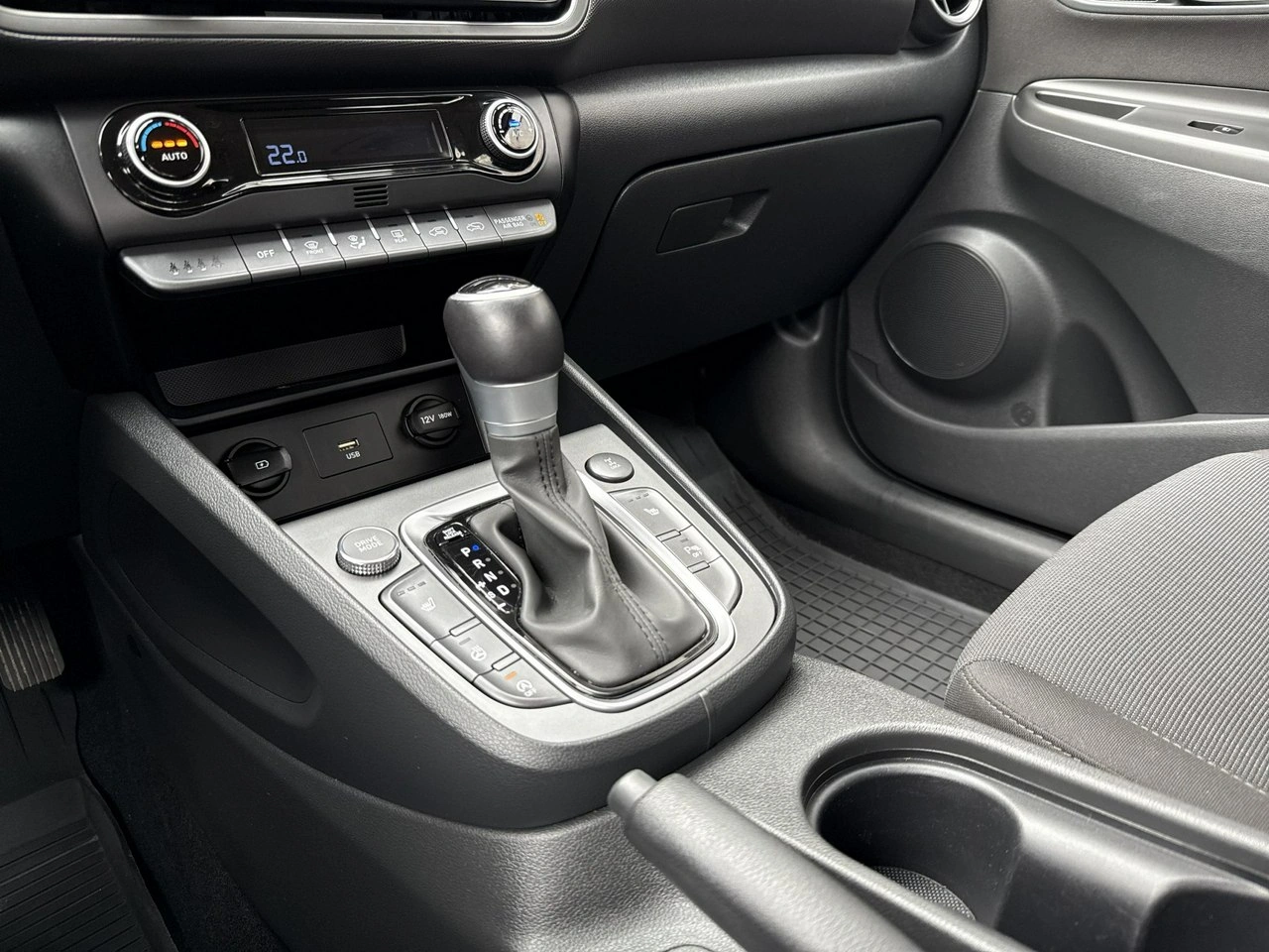 Hyundai Kona - Zdjęcie 16