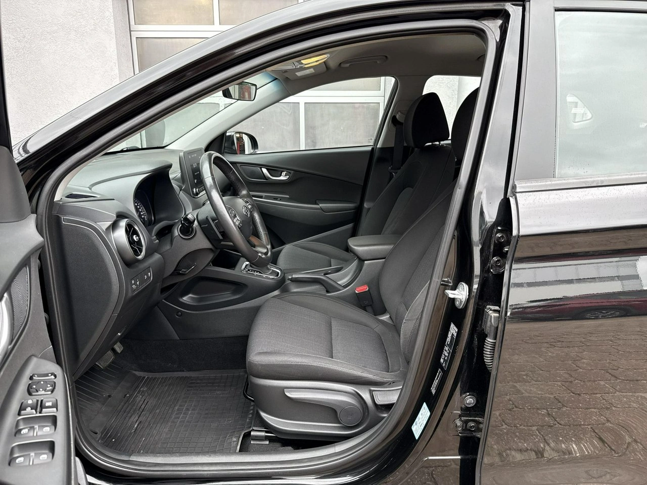 Hyundai Kona - Zdjęcie 19