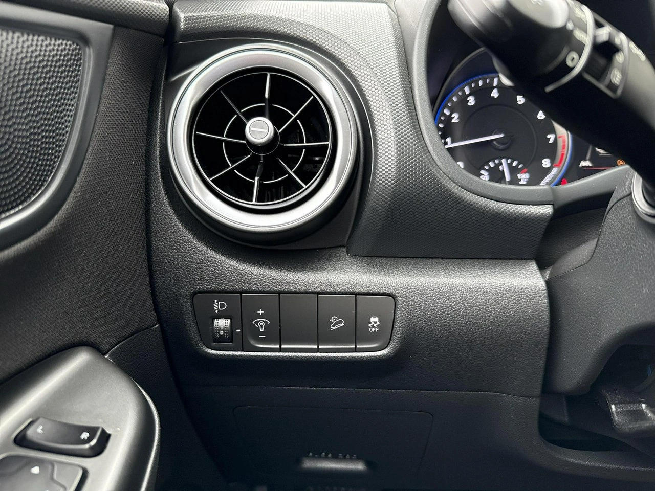 Hyundai Kona - Zdjęcie 26