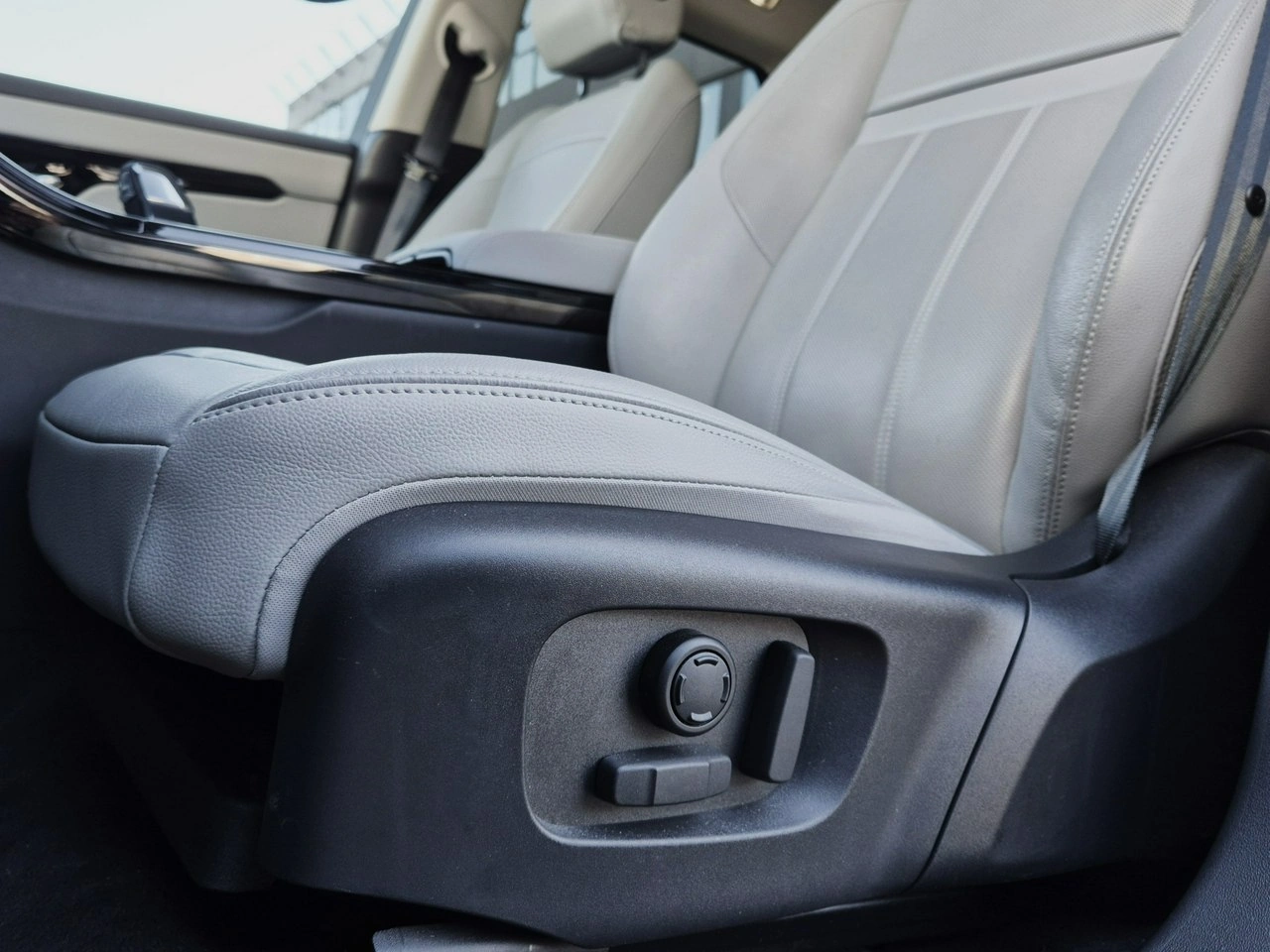 Land Rover Range Rover Evoque - Zdjęcie 24