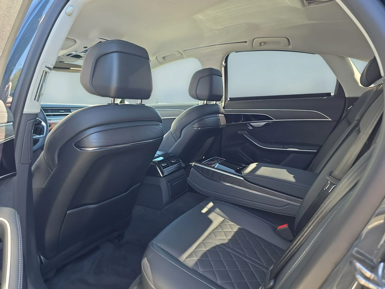 Audi A8 - Zdjęcie 20