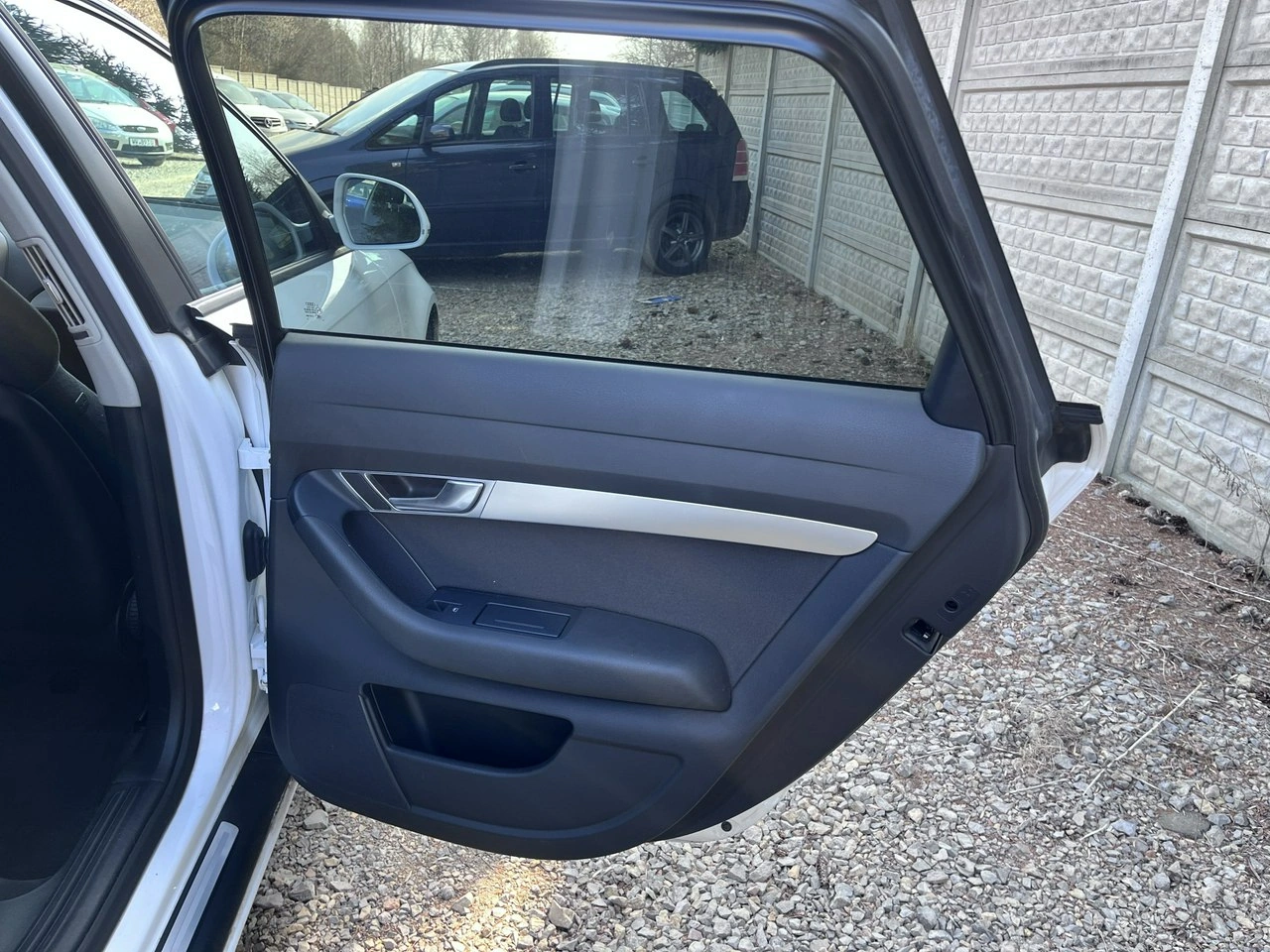 Audi A6 - Zdjęcie 24