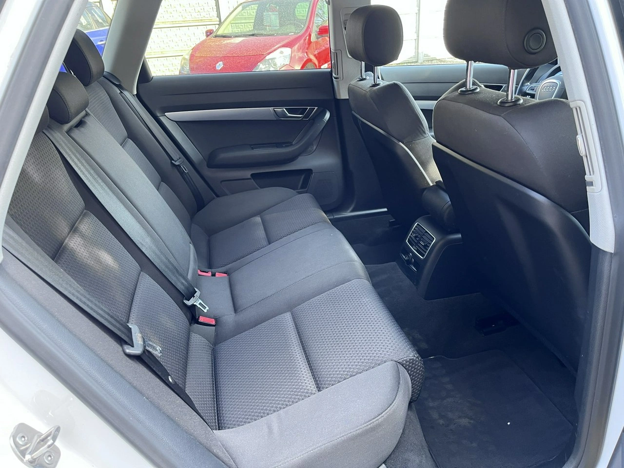 Audi A6 - Zdjęcie 25