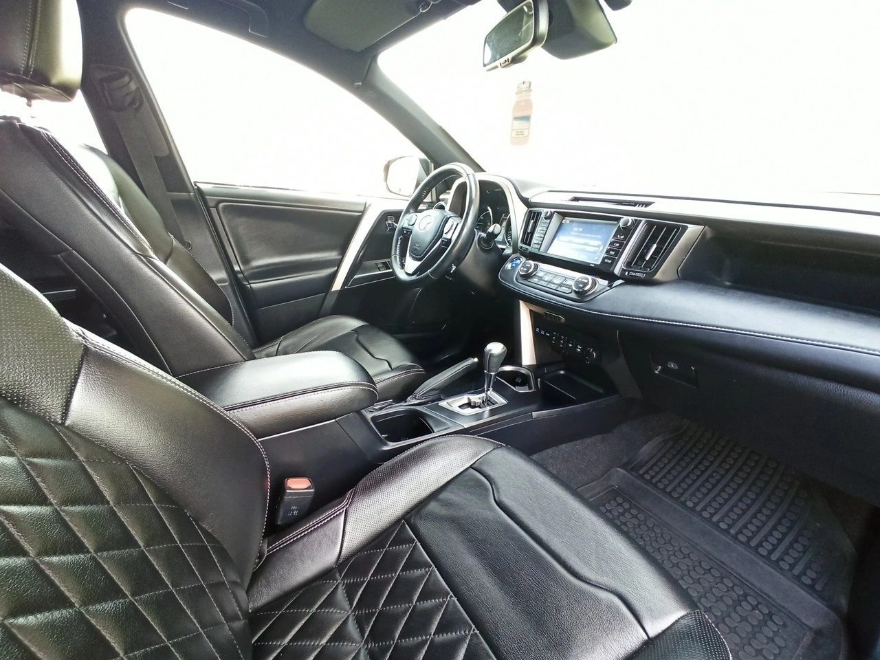 Toyota RAV-4 - Zdjęcie 13