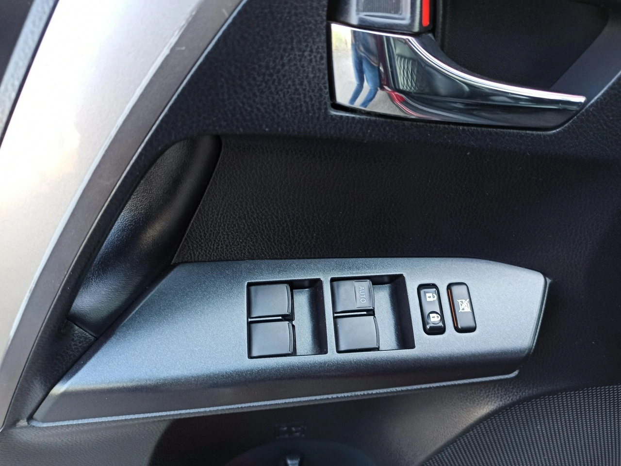 Toyota RAV-4 - Zdjęcie 19