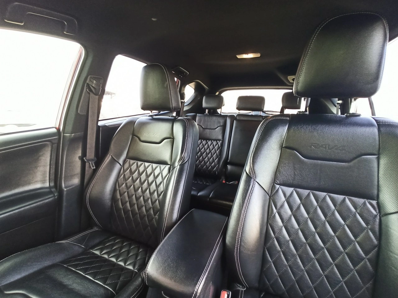 Toyota RAV-4 - Zdjęcie 7