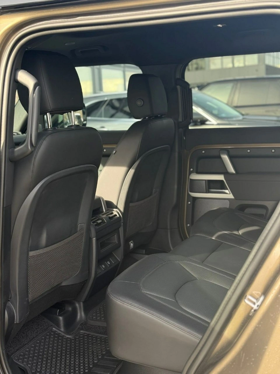 Land Rover Defender - Zdjęcie 14