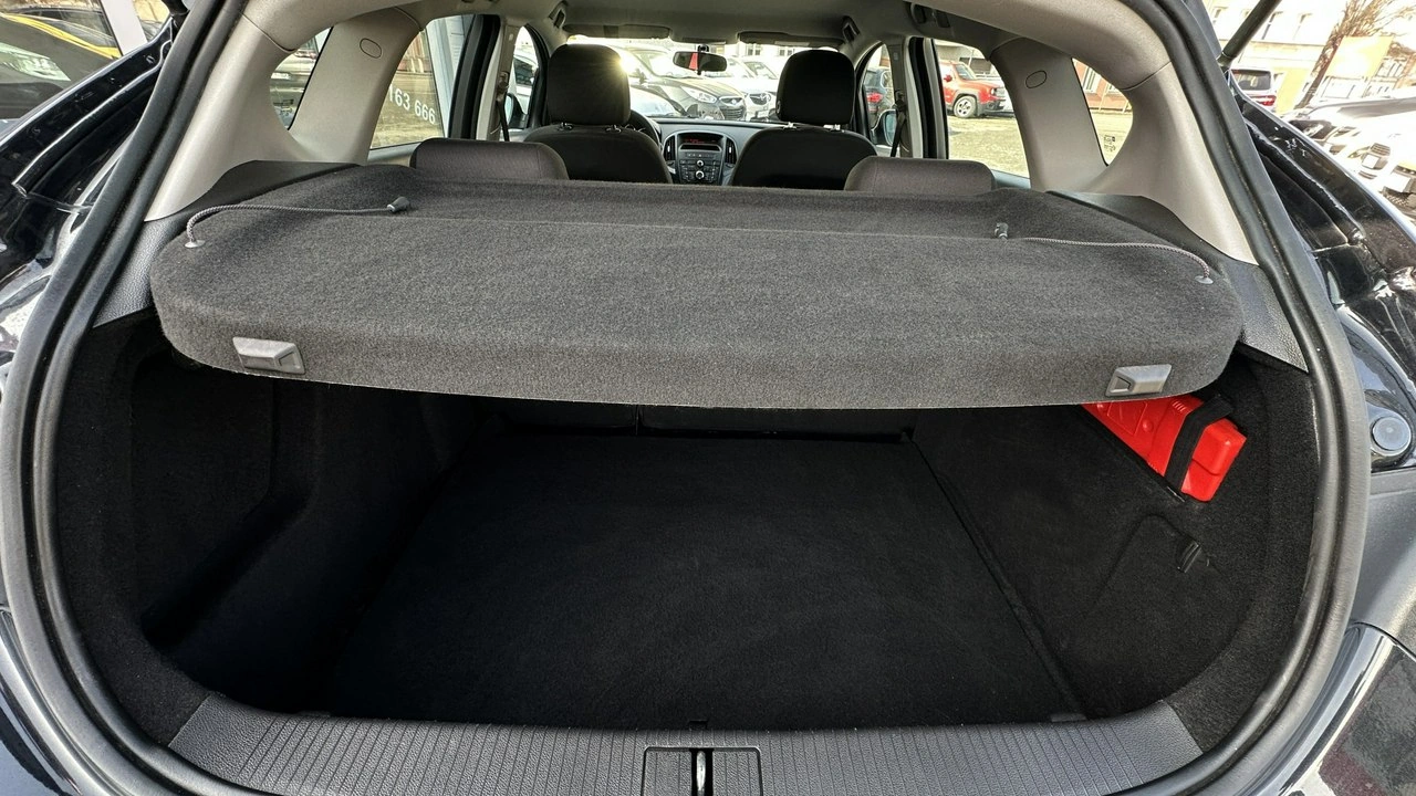 Opel Astra - Zdjęcie 14