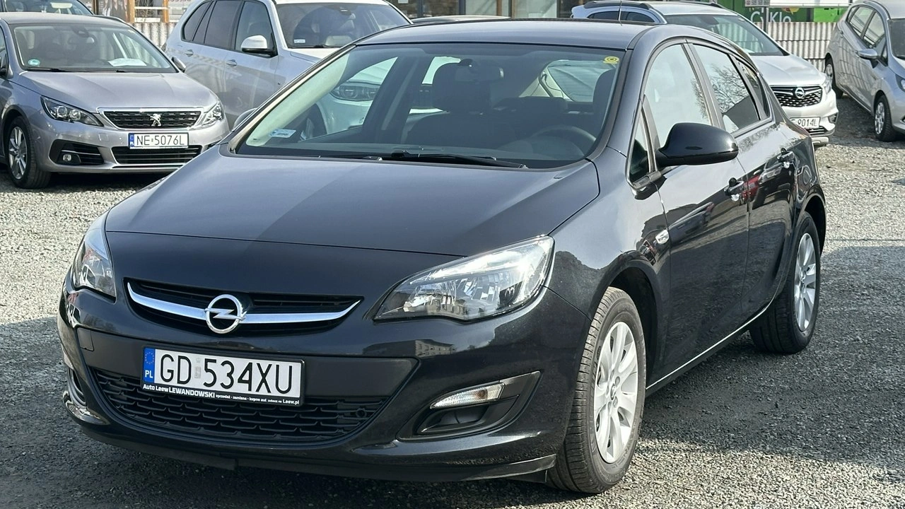 Opel Astra - Zdjęcie 17