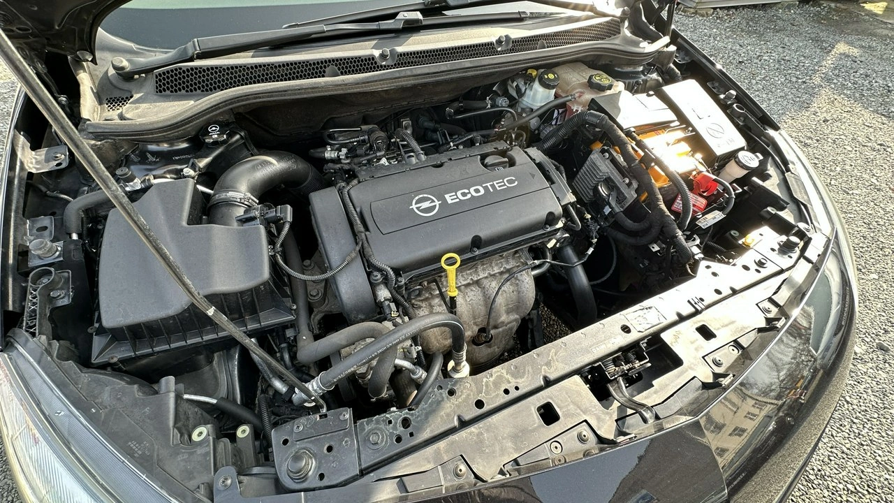 Opel Astra - Zdjęcie 19