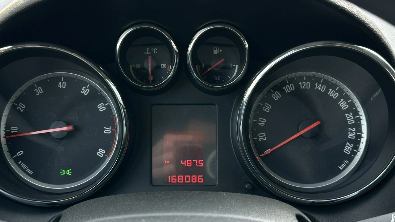 Opel Astra - Zdjęcie 26