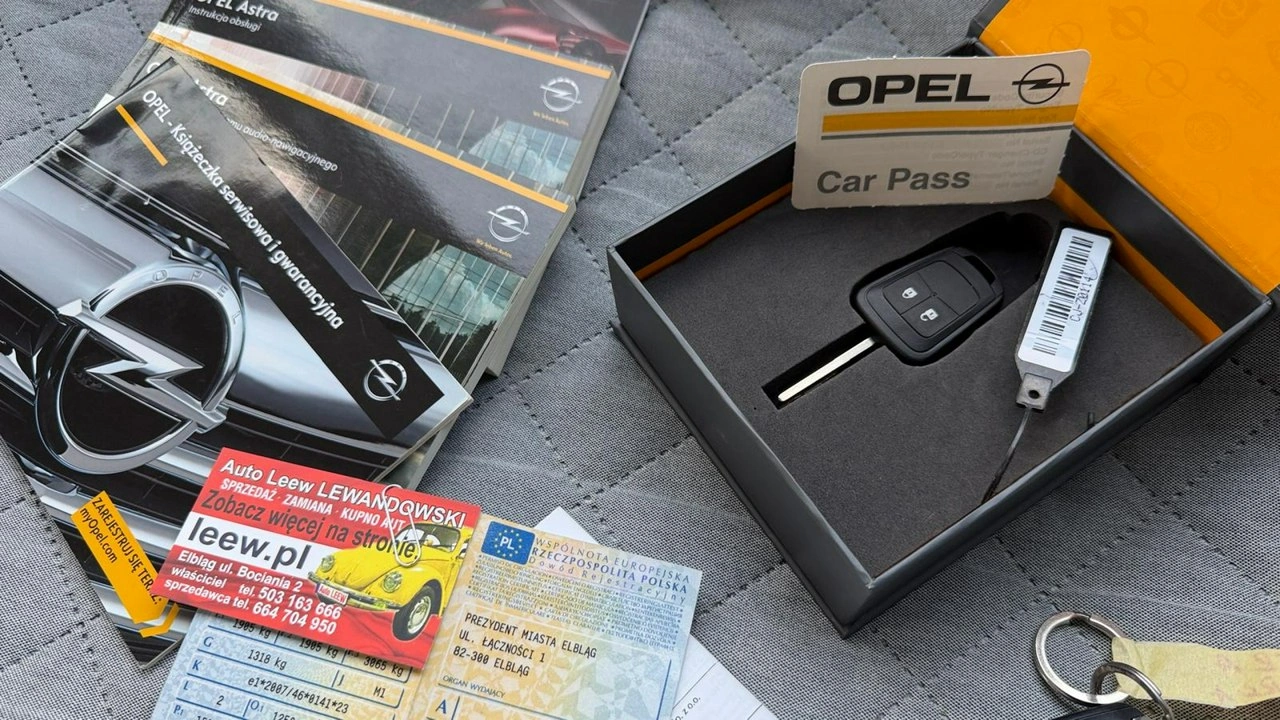 Opel Astra - Zdjęcie 29