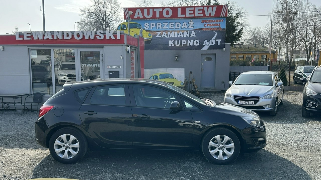 Opel Astra - Zdjęcie 7