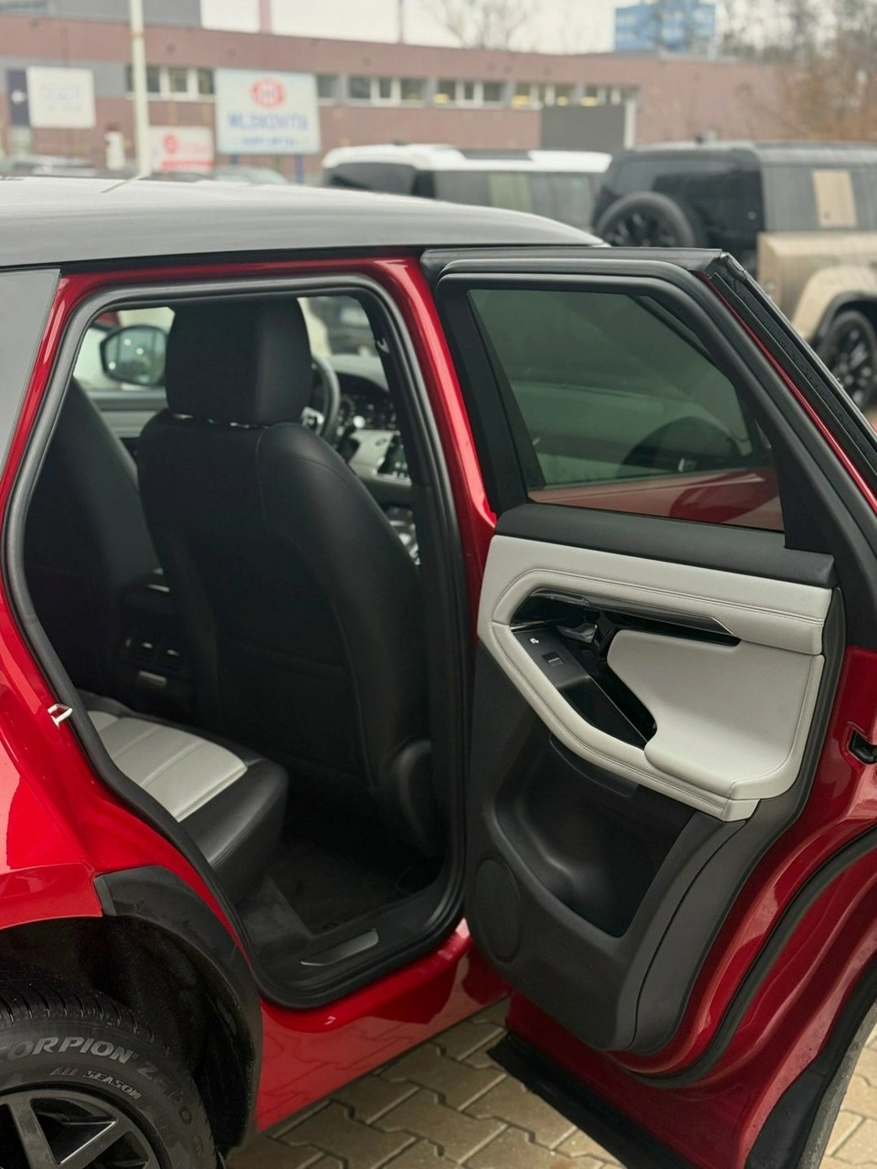 Land Rover Range Rover Evoque - Zdjęcie 23