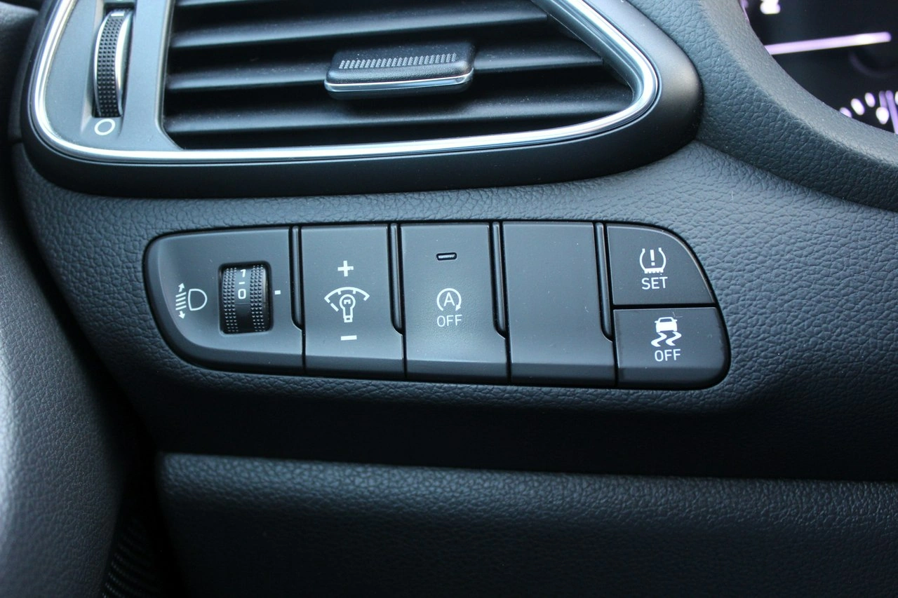 Hyundai i30 - Zdjęcie 19