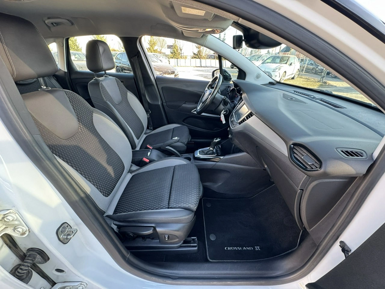 Opel Crossland X - Zdjęcie 19