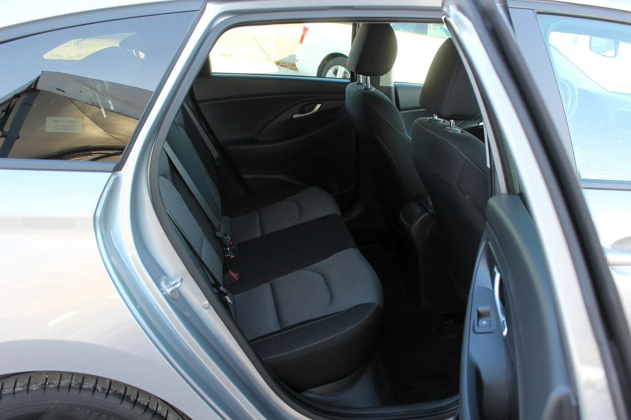 Hyundai i30 - Zdjęcie 8