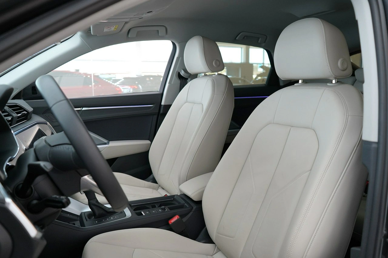 Audi Q3 - Zdjęcie 17