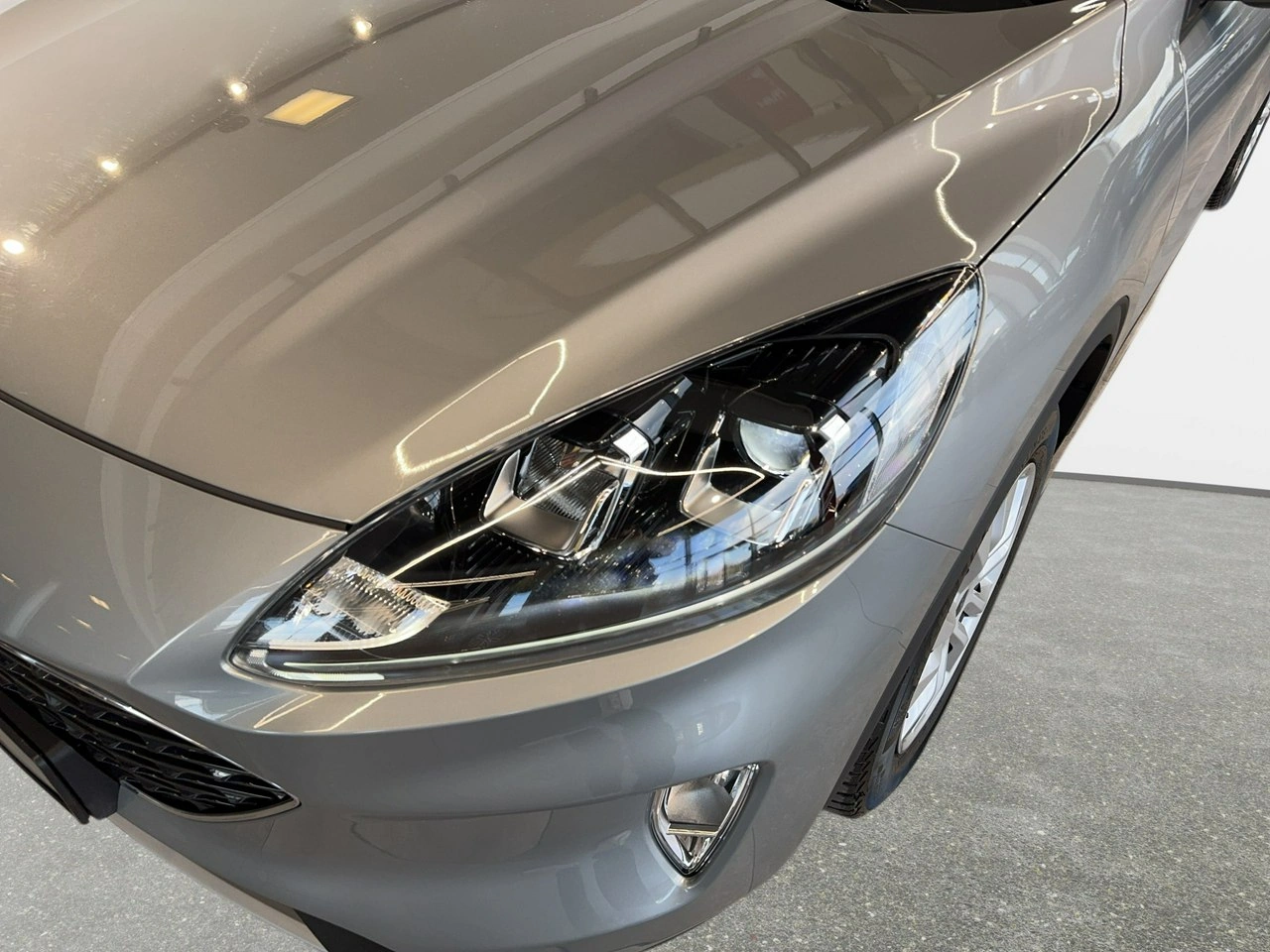 Ford Kuga - Zdjęcie 8