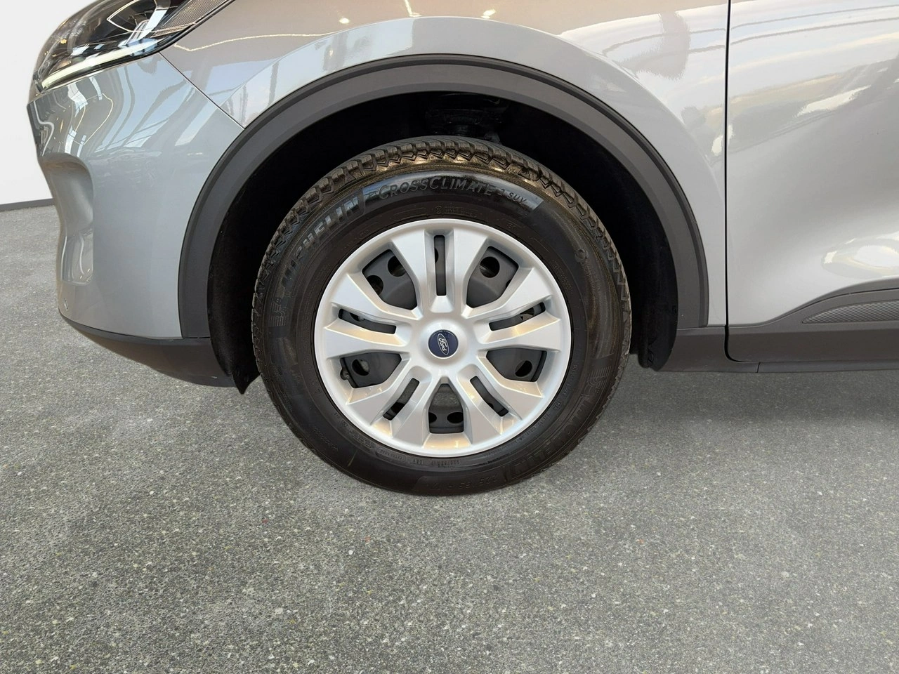 Ford Kuga - Zdjęcie 9