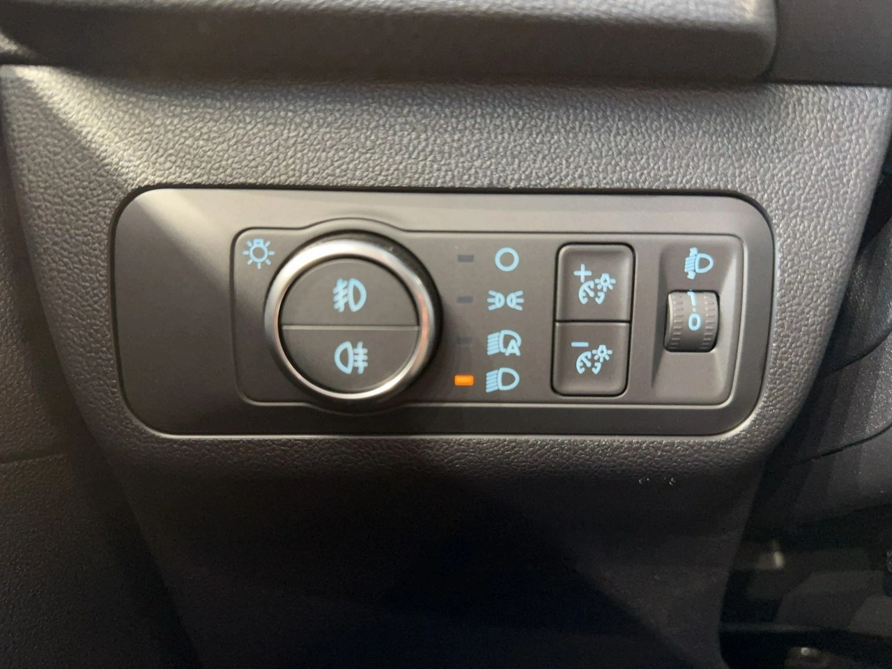 Ford Kuga - Zdjęcie 23