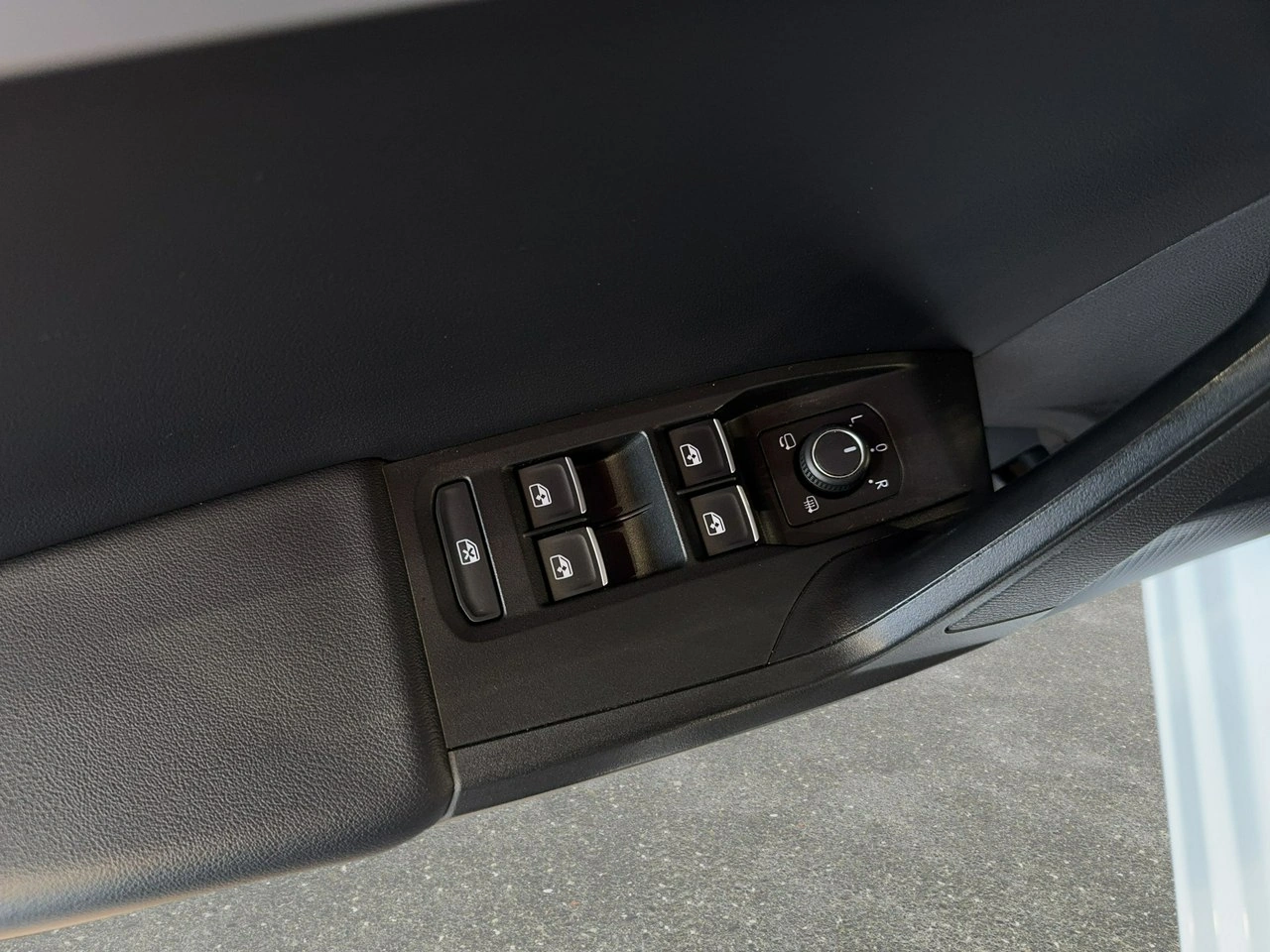 Seat Leon Sportstourer - Zdjęcie 31