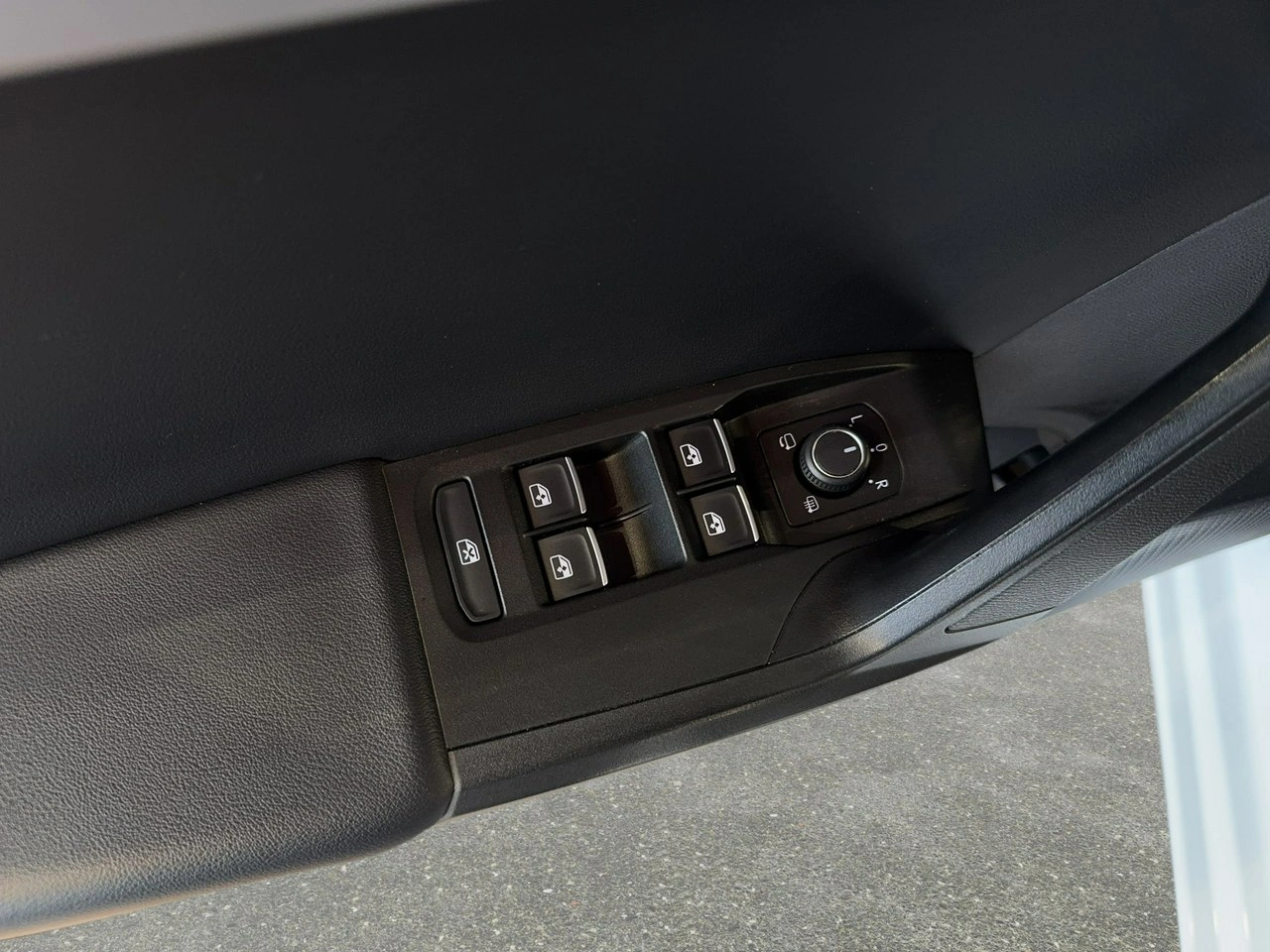 Seat Leon Sportstourer - Zdjęcie 31