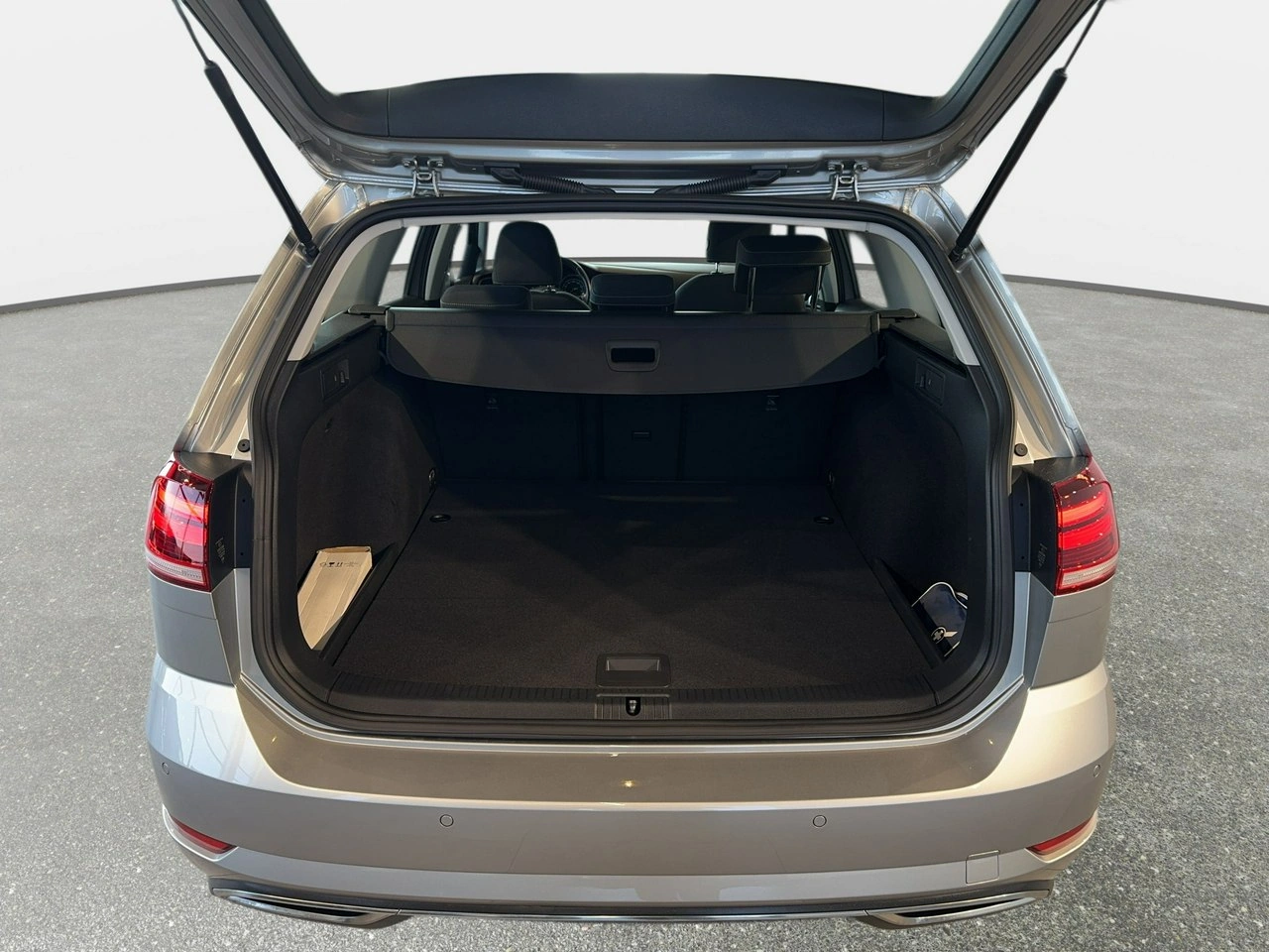 Volkswagen Golf Variant - Zdjęcie 11