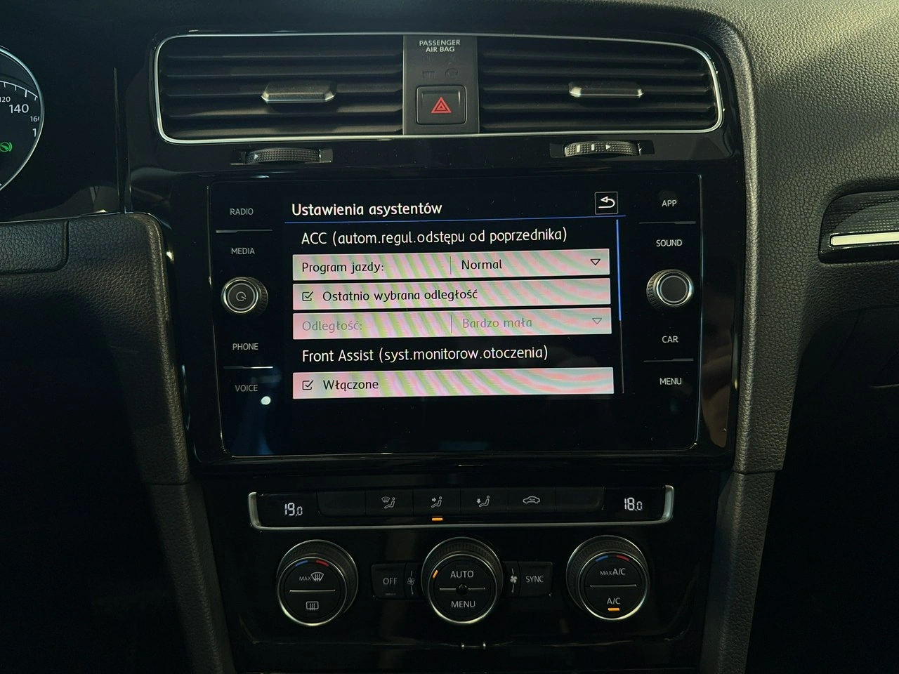 Volkswagen Golf Variant - Zdjęcie 19