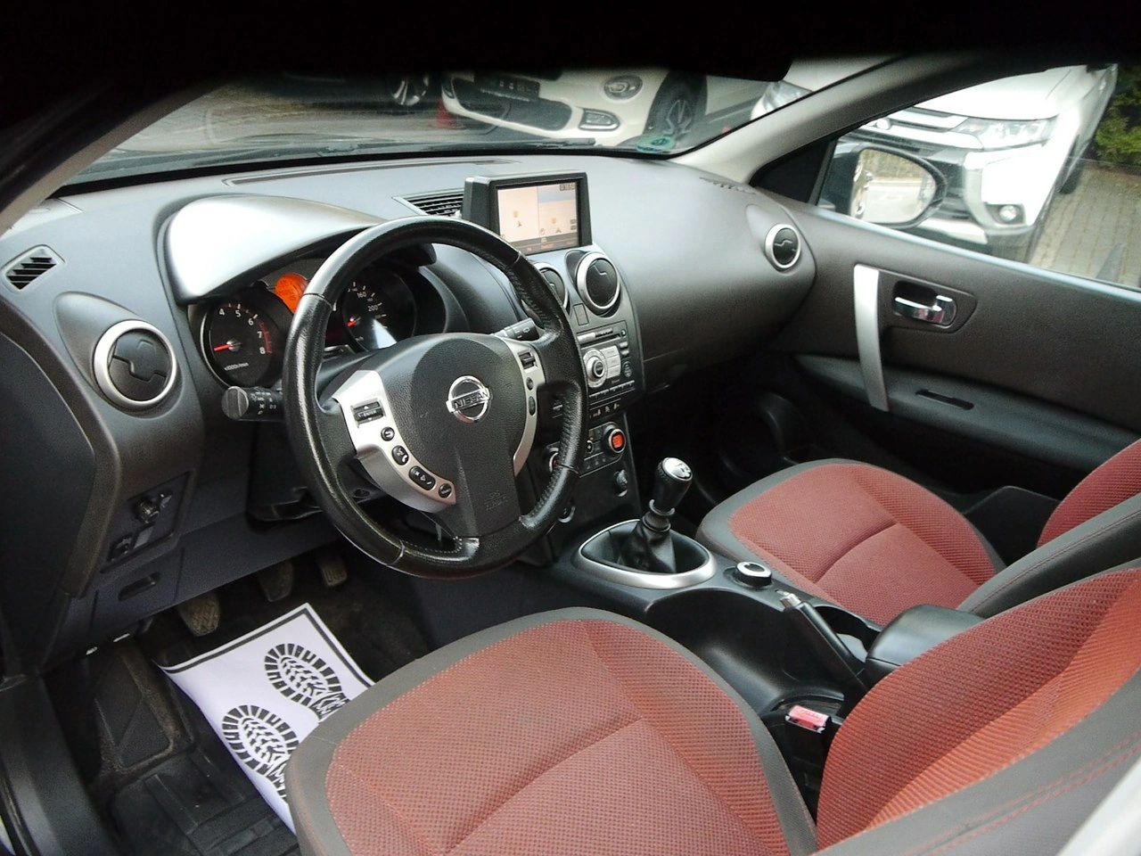 Nissan Qashqai - Zdjęcie 23