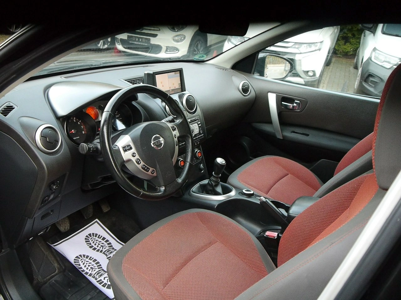 Nissan Qashqai - Zdjęcie 25