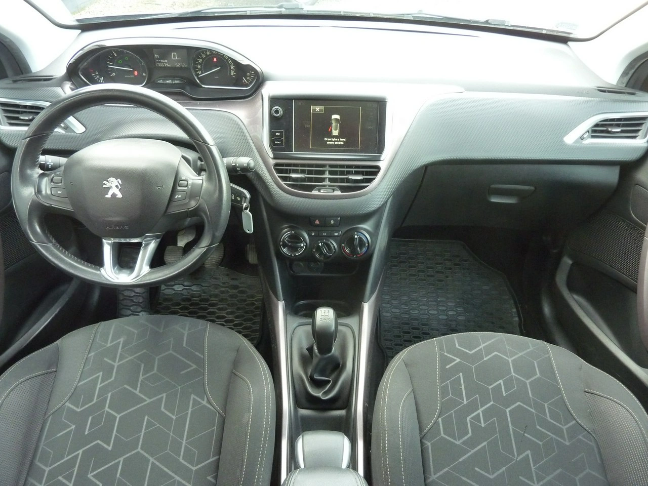 Peugeot 2008 - Zdjęcie 17