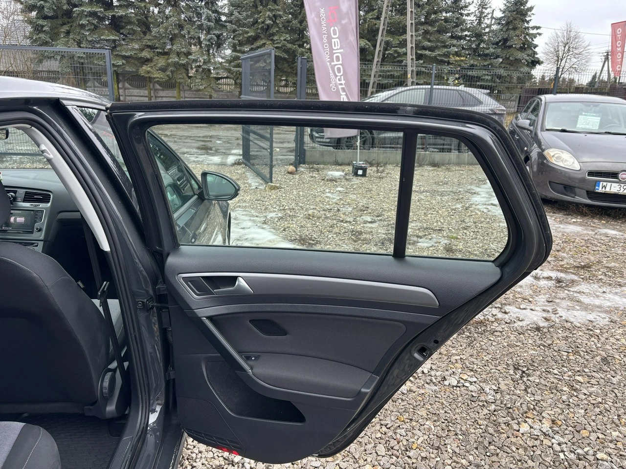 Volkswagen Golf - Zdjęcie 31