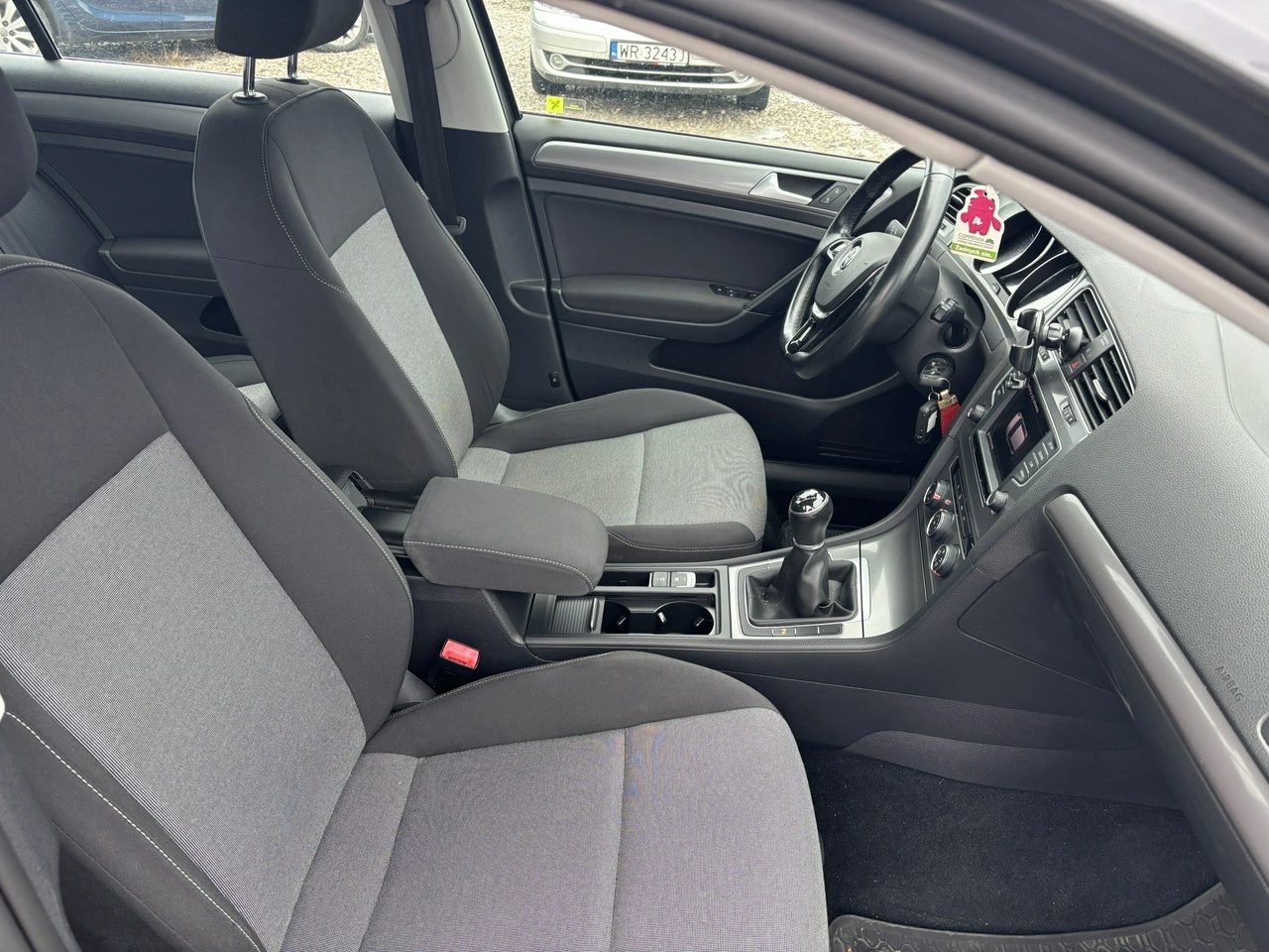 Volkswagen Golf - Zdjęcie 35