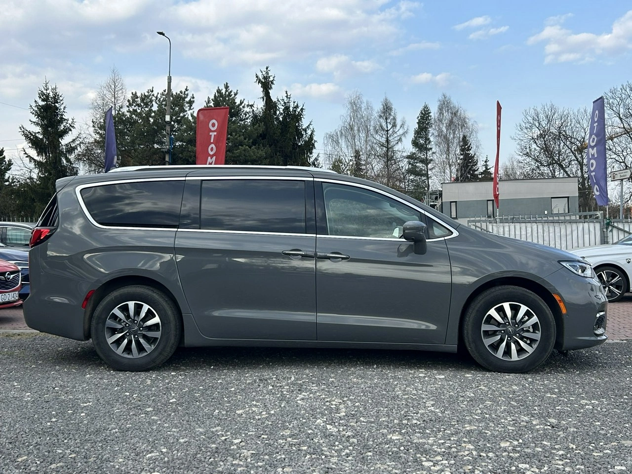 Chrysler Pacifica - Zdjęcie 10