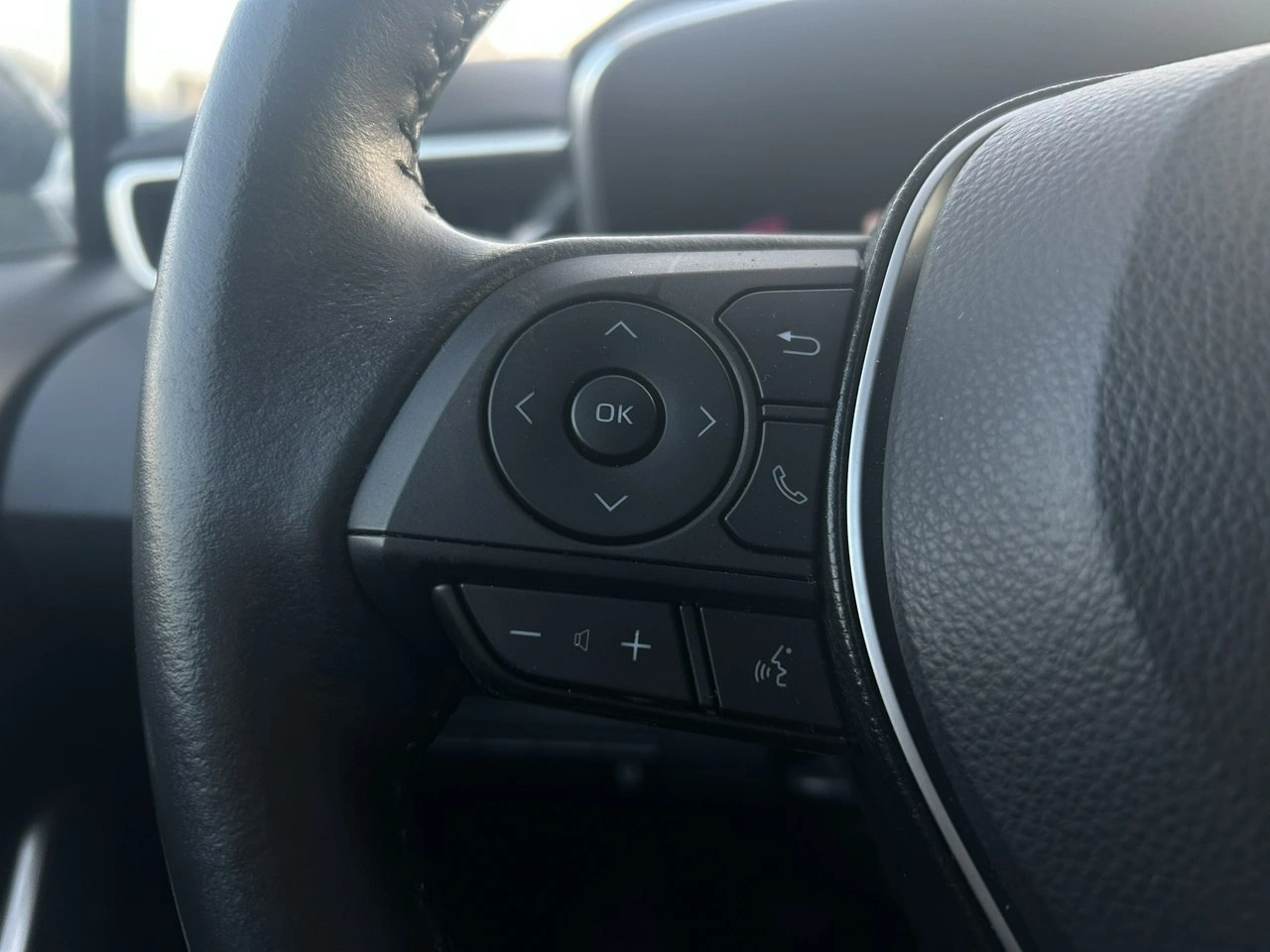 Toyota Corolla - Zdjęcie 8