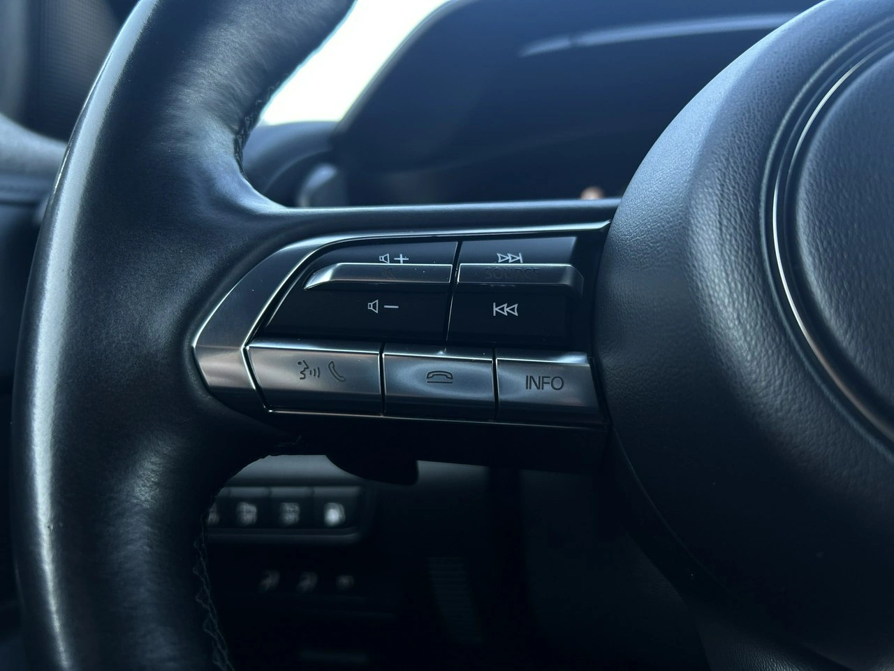 Mazda MX-30 - Zdjęcie 20