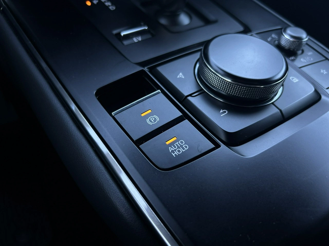 Mazda MX-30 - Zdjęcie 23