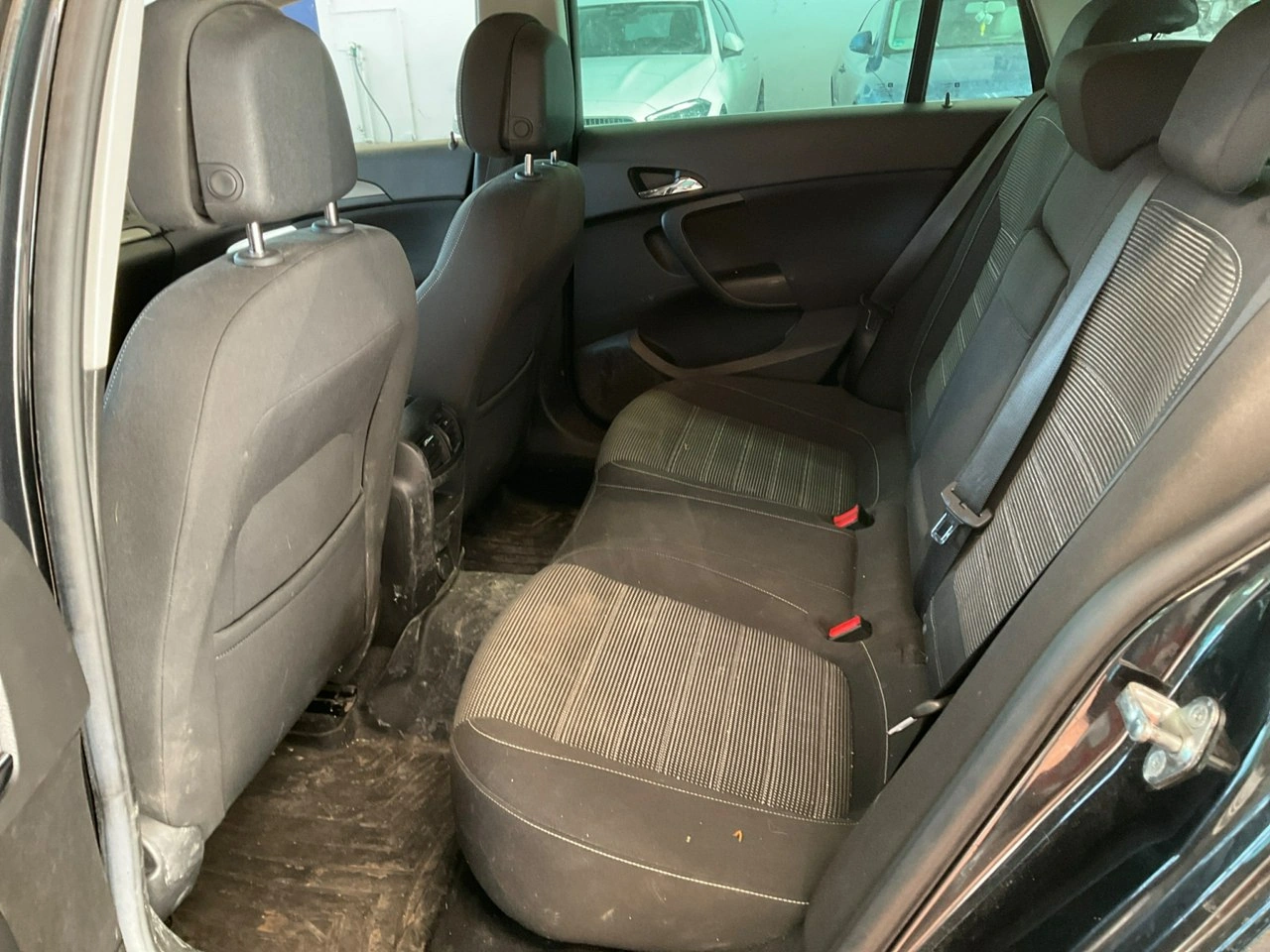 Opel Insignia - Zdjęcie 10