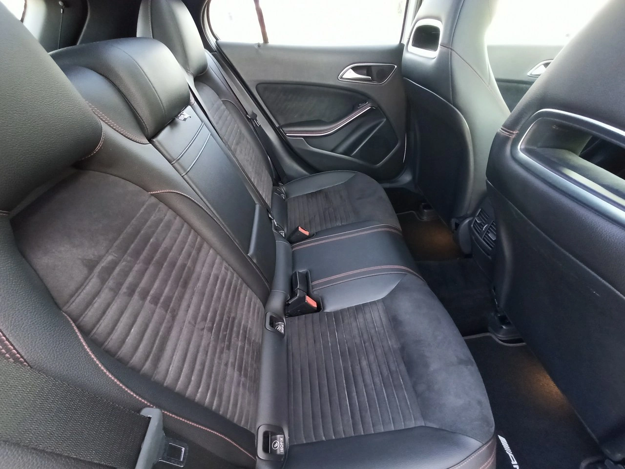 Mercedes GLA 220 - Zdjęcie 10