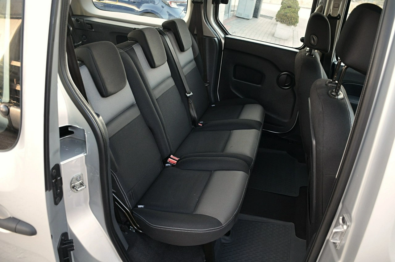 Renault Kangoo - Zdjęcie 17