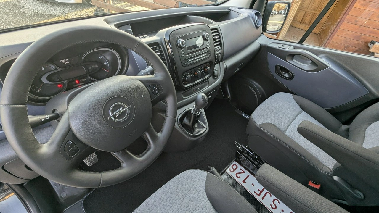 Opel Vivaro - Zdjęcie 15
