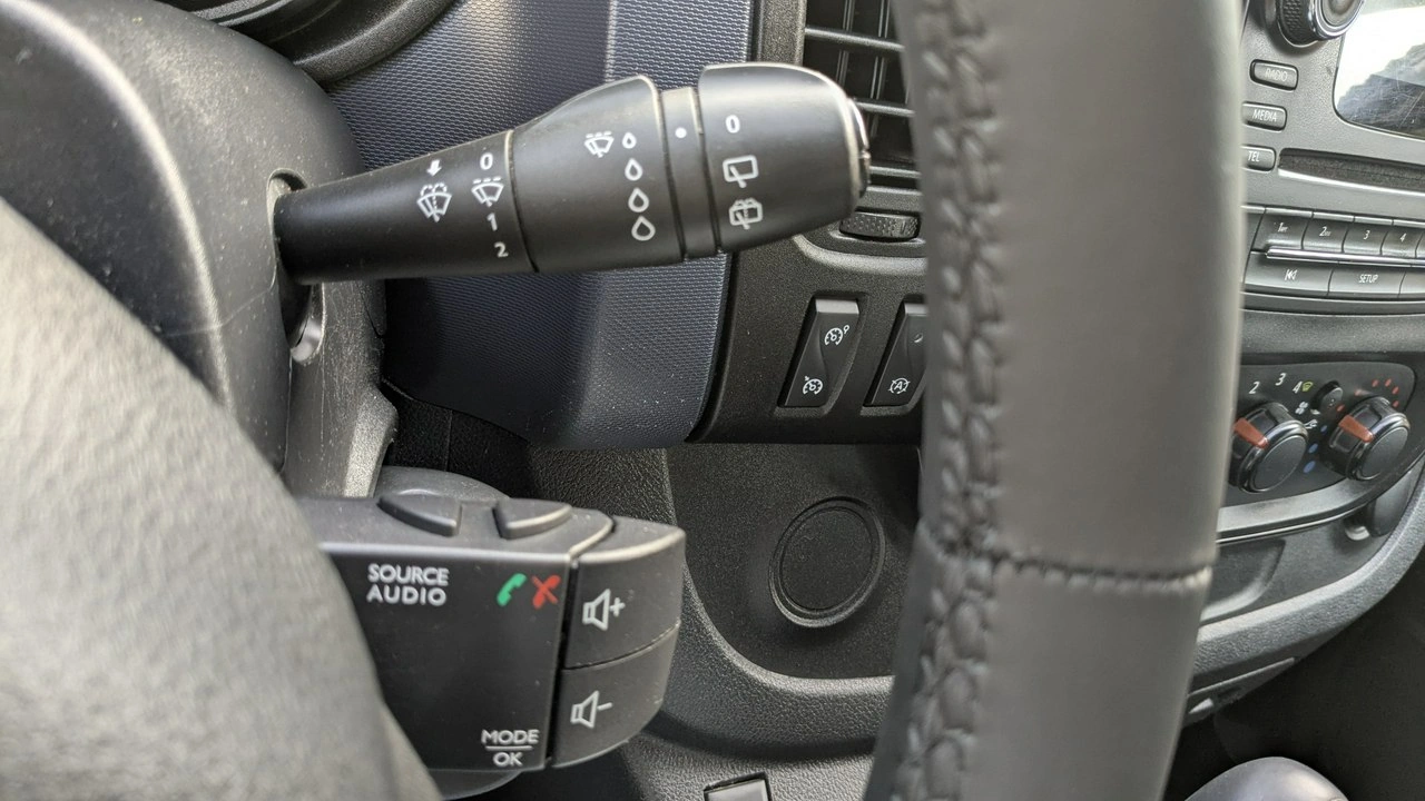 Opel Vivaro - Zdjęcie 28